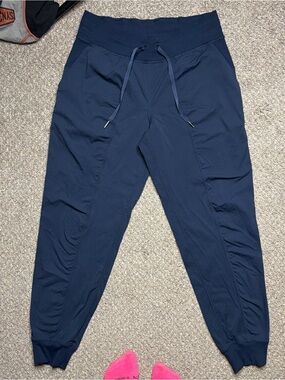 Lululemon Navy Dance Studio Jogger Sweatpants Size 8 Athletic Gym Casual